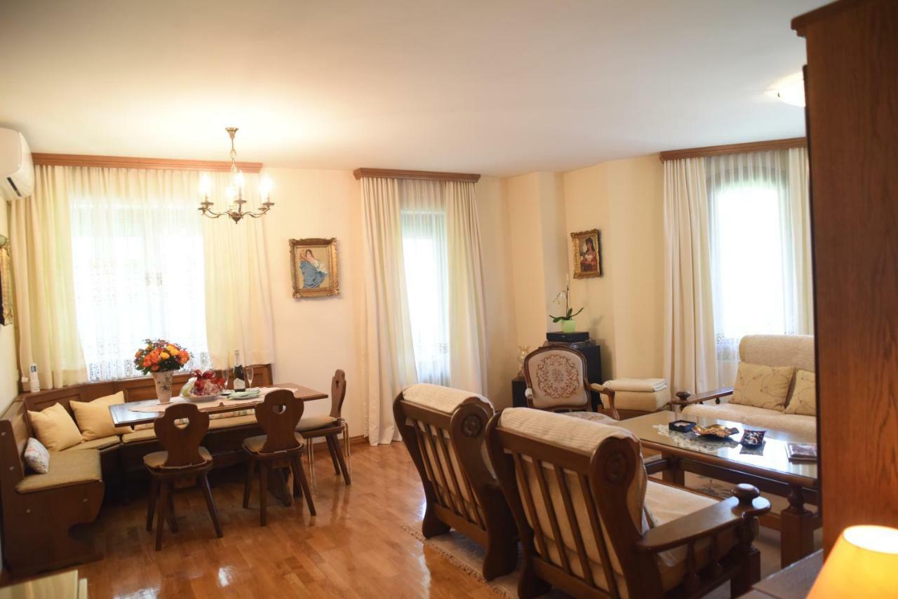 Apartmani Nik Lux Vrnjačka Banja Esterno foto